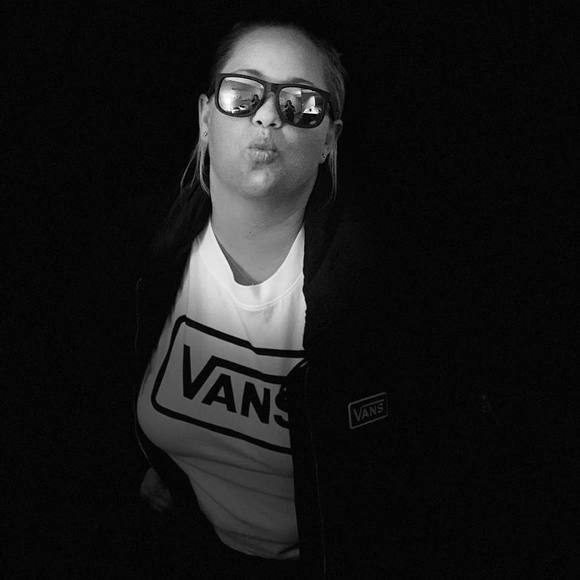 Meet your Posher, Erin - Picture 1 of 1